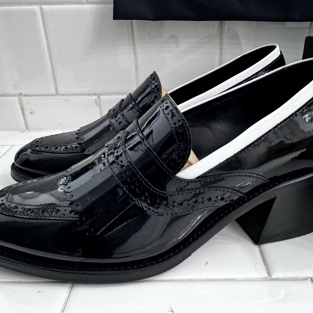 Office of Angela Scott Miss Juliette Black Patent Leather size 40 for Women